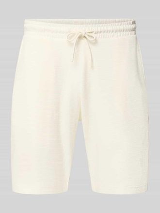 Christian Berg Shorts aus Baumwolle mit Strukturmuster in Offwhite, Gr&ouml;&szlig;e 3XL