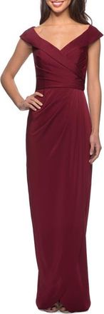 La Femme Long Jersey Dress with Ruching and Cap Sleeves in Burgundy at Nordstrom, Size 18