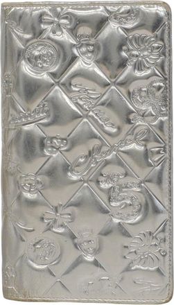 Chanel Silver Patent Leather Long Wallet (Bi-Fold) (Pre-Owned)