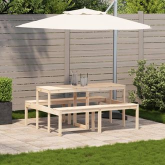 Berkfield Home Picnic Table 160x134x75 cm Solid Wood Pine in Light Brown | Size: 160 x 134 x 75 cm