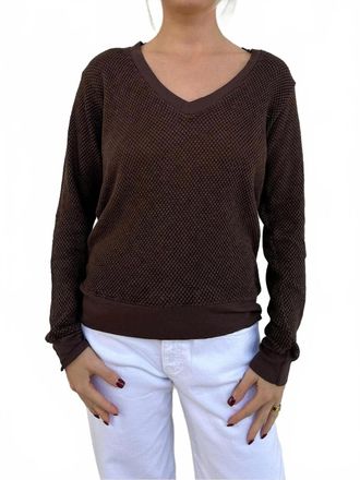 La Made Gabrielle V-Neck Pullover Top In Mahogany