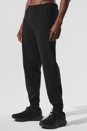 Alo | Conquer Max Performance Jogger Pants in Black, Size: Medium