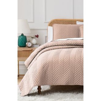 Southshore Fine Linens Chevron Quilt Set in Rose Dust at Nordstrom Rack, Size King/california King