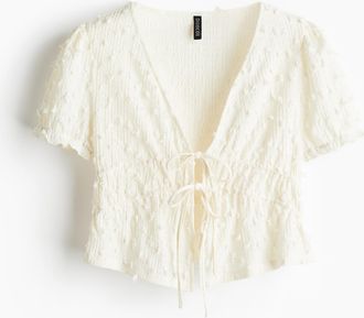 H&M Plumetis-Shirt zum Binden - White