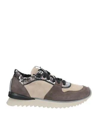 And&igrave;a Fora FOOTWEAR - Trainers sur YOOX.COM