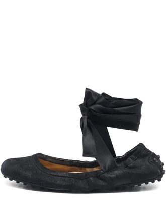 Tod's ribbon-fastening ballet flats - Black
