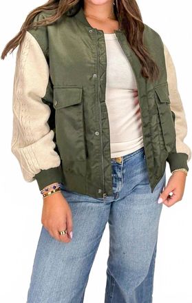 Astrid Taylor Woven Coat In Military