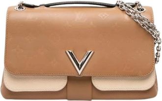 Louis Vuitton Pre-owned Handbags, female, Brown, Size: ONE SIZE Pre-owned Cuir Plume Ecume Very Chain Bag