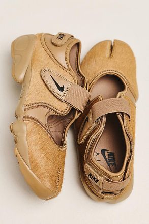 Nike Air Rift Sneakers