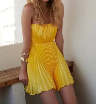 Gigii's Glorirosa Mini Dress In Yellow