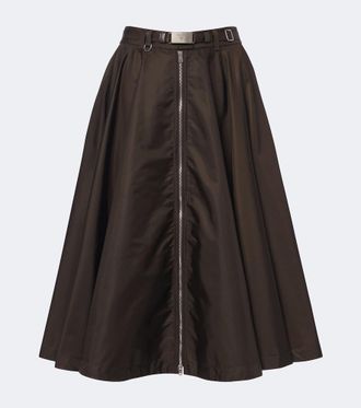 Prada Falda midi de Re-Nylon con cintur&oacute;n