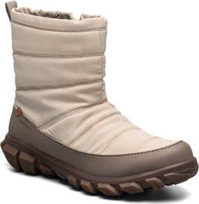 Bogs Cedar Quilted Waterproof Boot in Oatmeal at Nordstrom Rack, Size 6