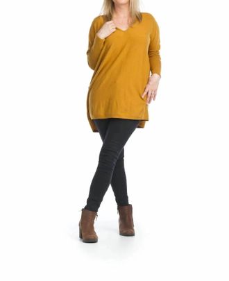 Papillon High Low Oversized V-Neck Sweater In Mustard