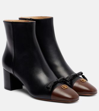Valentino Garavani Valet Du Roi leather ankle boots