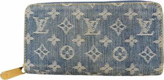 Louis Vuitton Blue Long Wallet (Bi-Fold) (Pre-Owned)