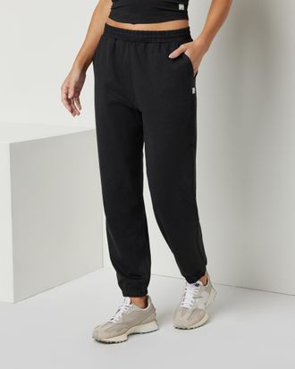 Vuori Clothing Boyfriend Sweatpant | Black Heather | XS, Size Extra Small
