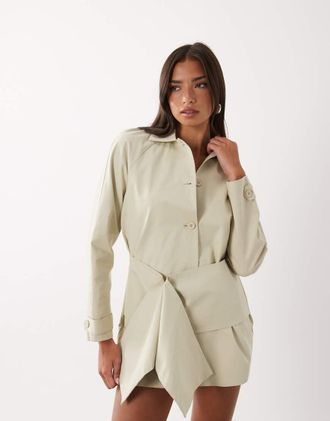 Lioness Wiseguy - Vestito corto sartoriale color sabbia con dettaglio avvolgente e drappeggiato-Neutro