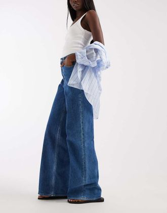 Tommy Jeans Claire - Jeans a fondo ampio e vita alta lavaggio blu medio