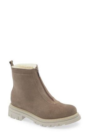 La Canadienne Deon Genuine Shearling Waterproof Bootie in Stone Suede at Nordstrom Rack, Size 5