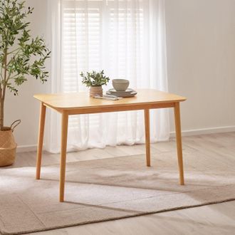 Furniturebox Lynton 4 Seat Rustic Solid Wood Farmhouse Dining Table in Light Oak