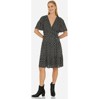 Yumi Short Sleeve Tie Waist Midi Skater Dress in Black at Nordstrom, Size 10