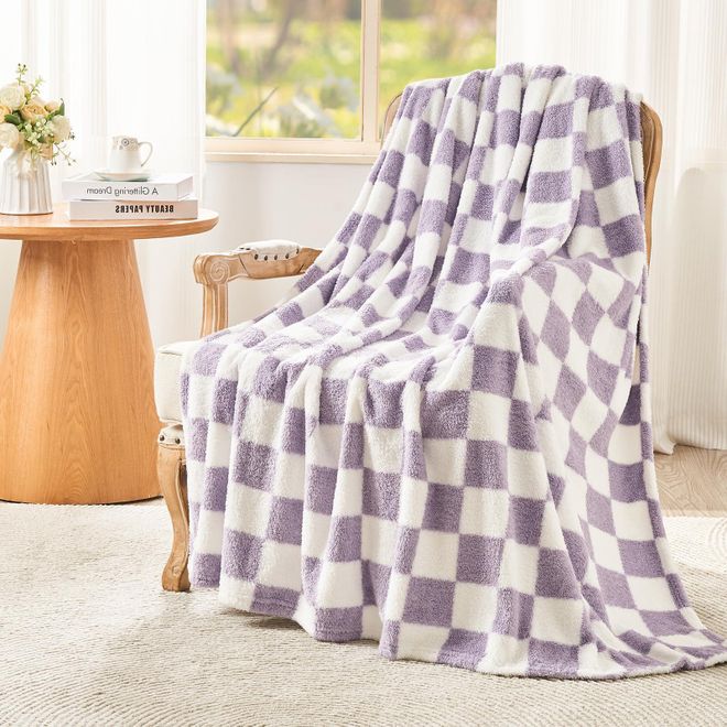 Emme Kuscheldecke Flauschige Sherpa - Karierte Decke, Weiche Warme Wolldecke&Fleecedecke, Tagesdecke, Überwurfdecke, Decke für Sofa, Couch, Lavendel, 130 x ab 17,84 €