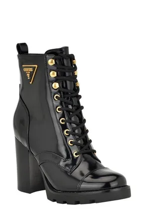 Guess Shoes / Footwear − Sale: up to −40% | Stylight