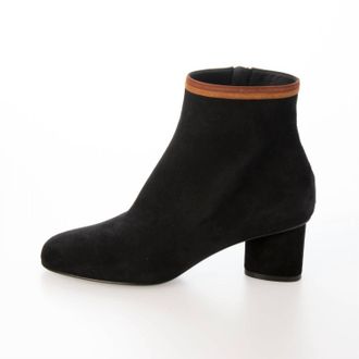 Ferragamo Womens Ankle Sude Booties In Black
