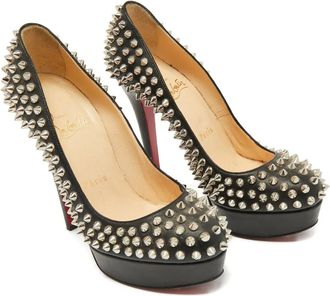 Christian Louboutin Pumps Bianca con borchie - Nero