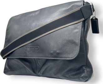 Coach Black Leather Messenger Bag Shoulder Bag (Pre-Owned)