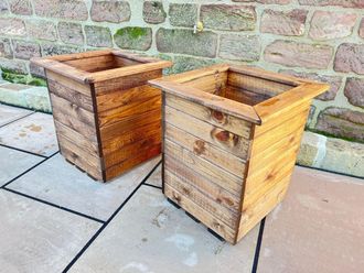 Charles Taylor Trading 2pc Large Windsor Planter Set