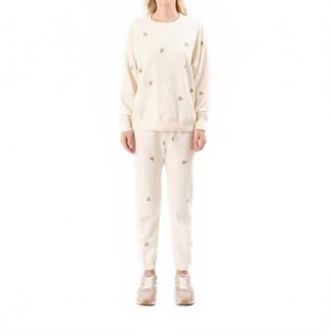 The Great. Stadium Sweatpant With Embroidered Roses In Washed White