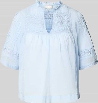Neo Noir Neo Noir Bluse mit H&auml;kelspitze Modell Siama in Hellblau, Gr&ouml;&szlig;e 34