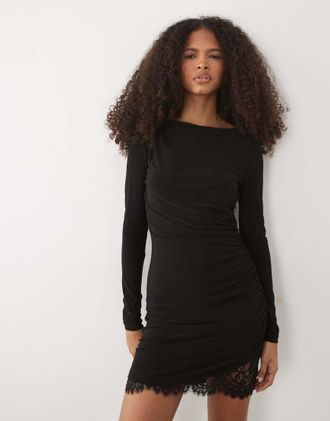 Forever New Vestito corto a maniche lunghe in jersey nero con fondo in pizzo