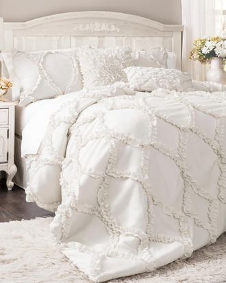 Triangle Home Fashions Avon 3Pc Comforter Set