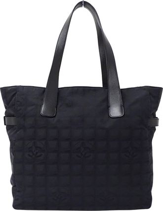 Chanel Black Nylon Shoulder Bag Tote Bag (Pre-Owned)