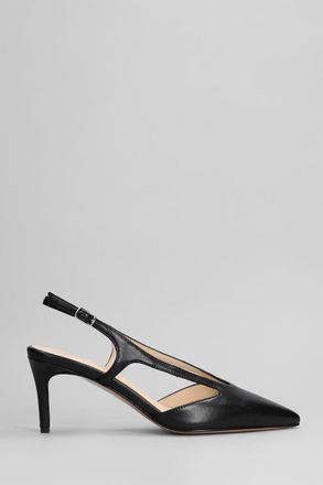Anna F. Pumps