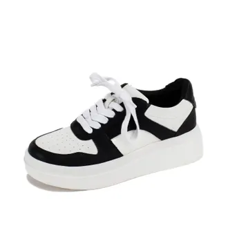Yellow Box Womens Emma Flatform Sneaker In Black