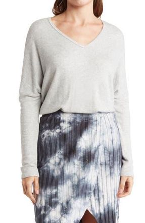 Go Couture V-Neck Dolman Sweater in Charcoal Print 1 at Nordstrom Rack, Size X-Large