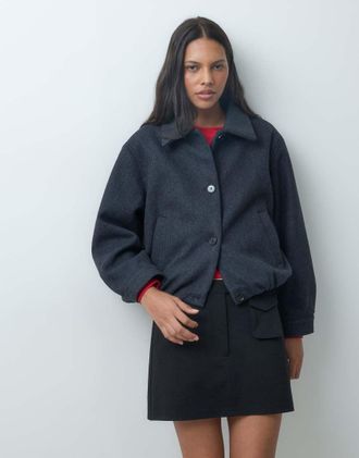 Mango Teen giacca corta con fondo a palloncino e chiusura con bottoni a righe navy-blu navy