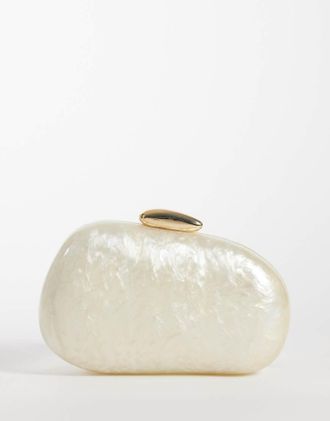 True Decadence Pochette rigida color crema effetto conchiglia-Bianco