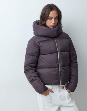 Threadbare piumino corto con cappuccio oversize marrone