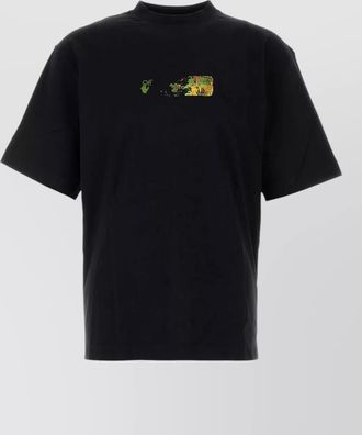 Off-white short-sleeve t-shirt
