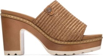 Xti Womens Refresh 175282 Sandals In Camel