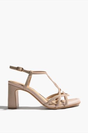 Regarde le ciel Womens Chelly Sandals In Patent Nude