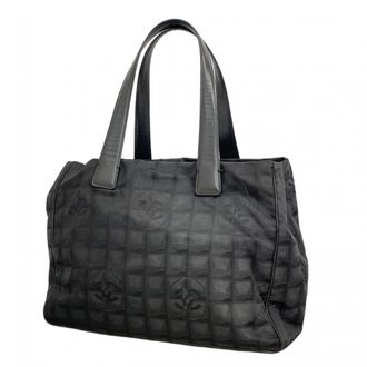 Chanel Black Nylon Tote Bag (Pre-Owned)