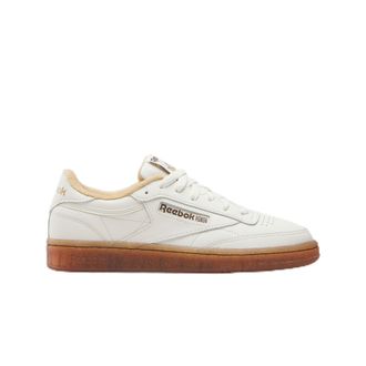 Reebok Womens Club C 85 Sneaker, VINTAGECHALK/Chalk/Camel, 7 UK