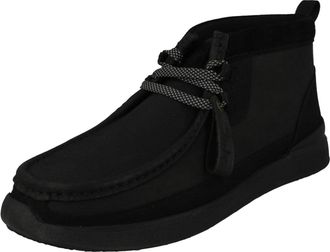 Clarks Race Lite Wally Nubuck Boots In Black Standard Fit Size 8.5