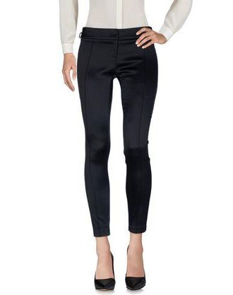Elisabetta Franchi HOSEN & R&Ouml;CKE - Hosen auf YOOX.COM