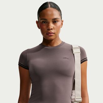 Nike Womens SKIMS Stretch Knit Cropped Crew-Neck Top in Brown | IU2212-241